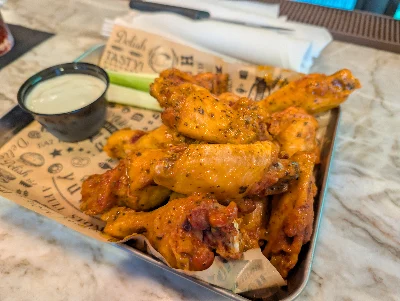 Wings at 704 Wooster Pike — check-in by El Mikey
